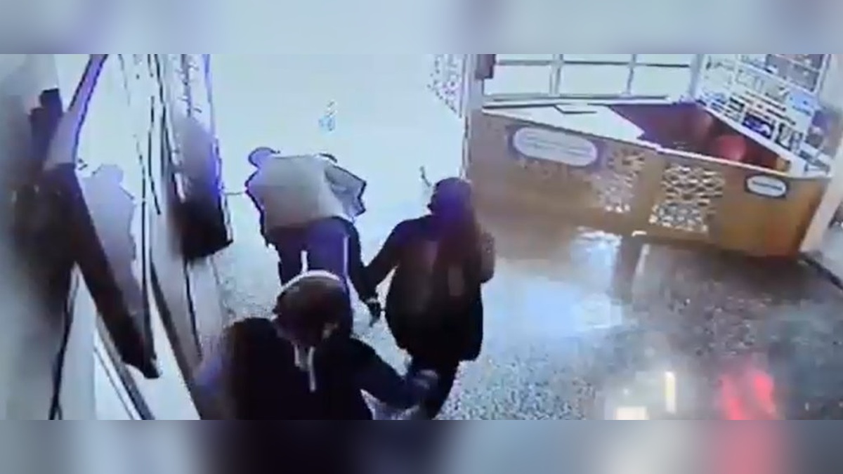 Sivas'ta öğrenciye öğretmen Heimlich manevrası ile ikinci hayat
