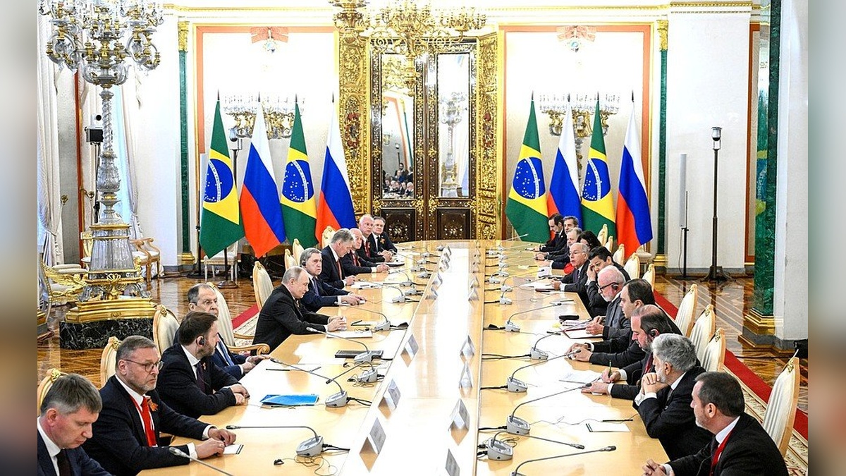 Putin ve Lula, Kremlin'de ABD Tarifelerini Görüştü