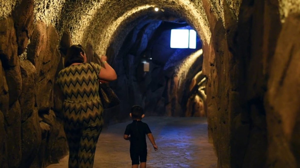 Antalya'da İki 5 Yıldızlı Otel'in Falezlere Gizli Tünel Yaptığı Ortaya Çıktı