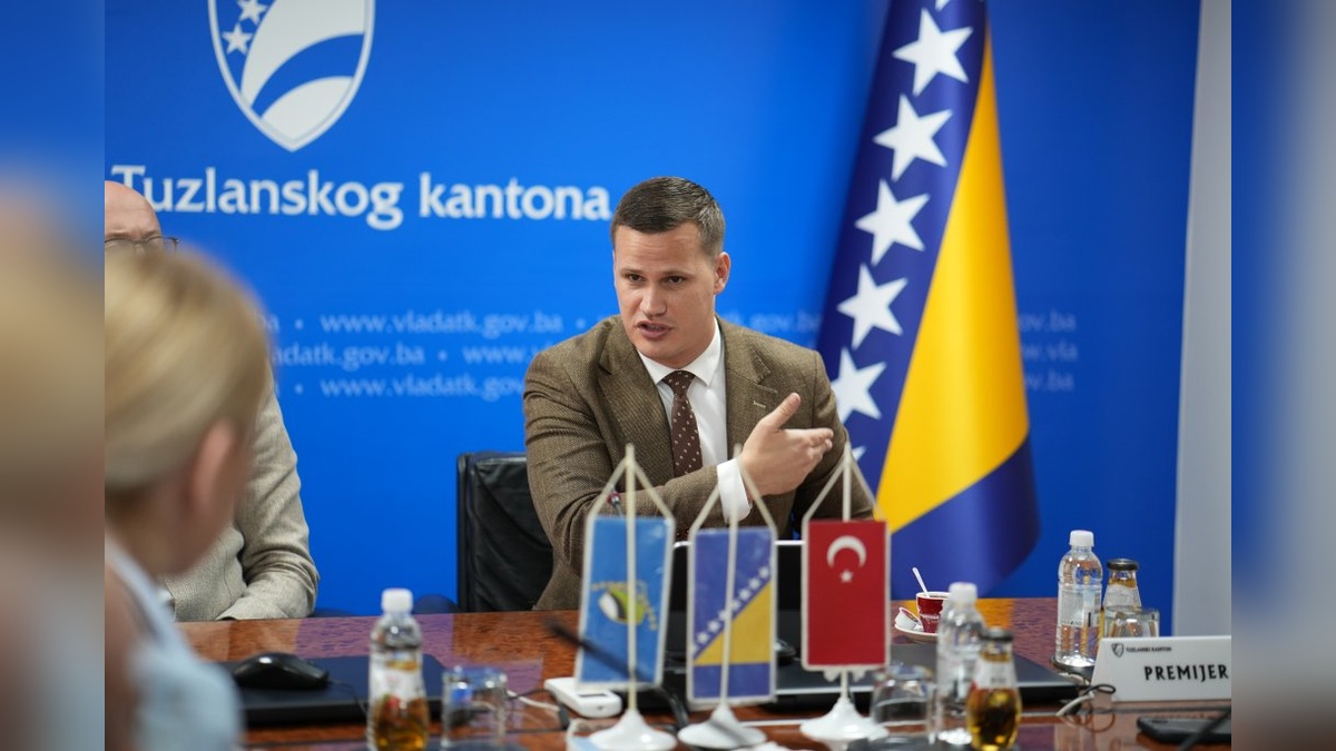 Halilagiç: İstanbul'dan Tuzla'ya direkt uçuşlar iki yönlü trafiği başlattı