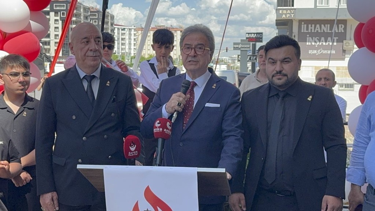 Şehirlioğlu, Diyarbakır'da: 'Birliğimizi kimse bozamayacak'