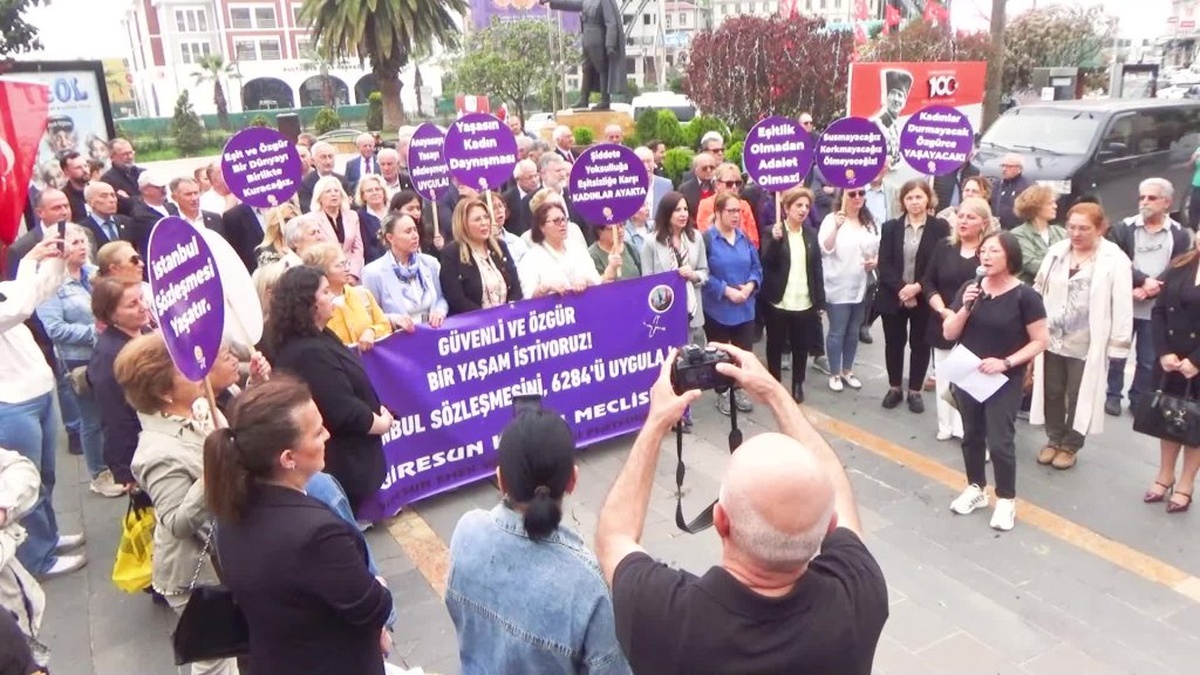 Giresun'da Kadın Cinayetleri Protesto Edildi: 'Bu Ülkede Güvende Değiliz'