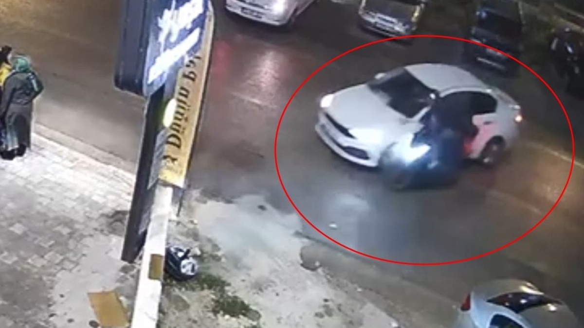 İnegöl'de Motosiklet-Otomobil Kazası: Sürücü Yaralandı