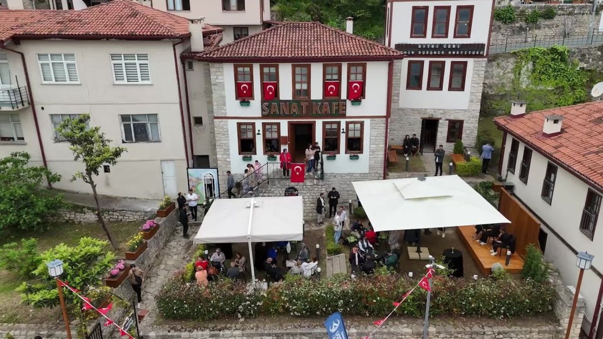 Altınordu'da Çölyaklılar İçin Glütensiz Sanat Kafe Açıldı