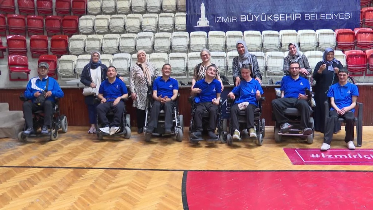 İzmir Büyükşehir Belediyesi Boccia Takımı'nın Başarısının Arkasındaki Görünmez Kahramanlar: Anneler