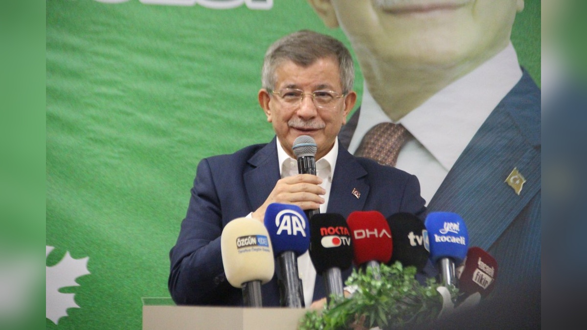 Davutoğlu'ndan Sokak Çetelerine Sert Tepki: "Çocuklarımıza Huzur Yok"