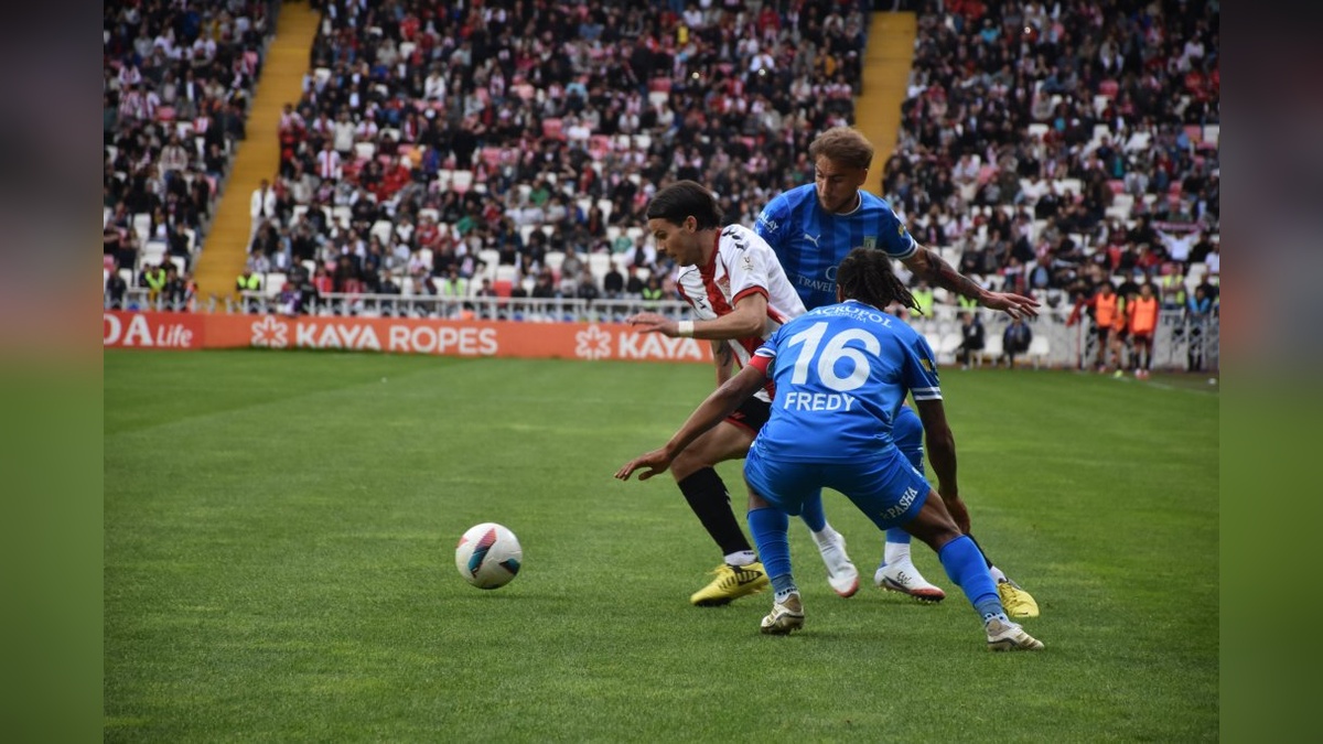 Sivasspor-Bodrum FK Maçı Golsüz Beraberlikle Sonuçlandı