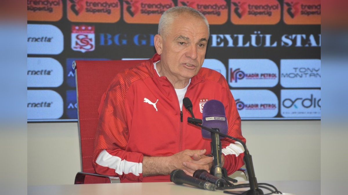 Sivasspor-Bodrum FK Maçı Golsüz Berabere Bitti: Çalımbay ve Morais'den Maç Değerlendirmesi
