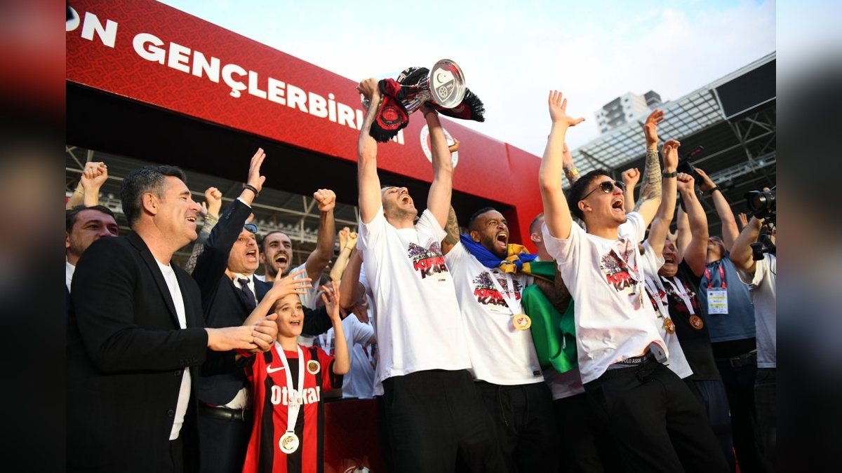 Gençlerbirliği, 4 Yıl Sonra Süper Lig'de: Eryaman Stadyumu'nda Şampiyonluk Kutlaması