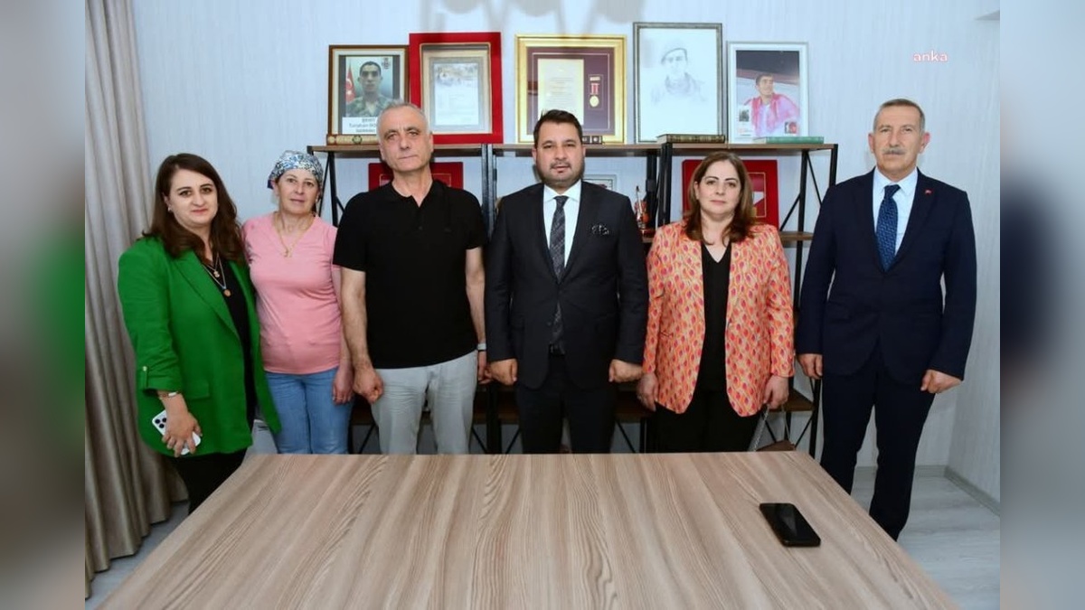 Çırpanoğlu, Şehit Annelerini Anneler Günü'nde Ziyaret Etti