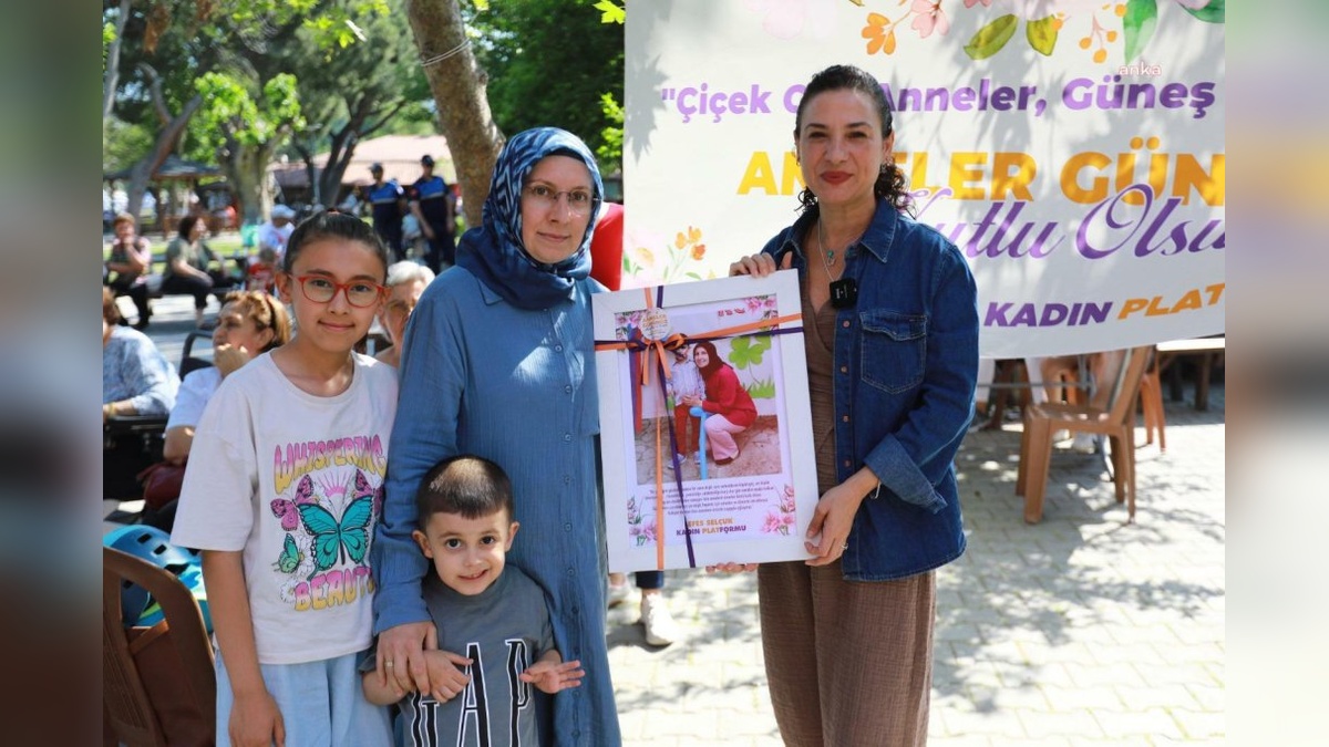Selçuk'ta Anneler Günü etkinliği: DMD hastalarına destek ve İstanbul Sözleşmesi çağrısı