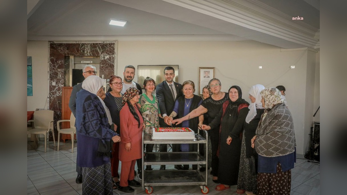 Keçiören Belediyesi Gönül Köşkü Huzurevi'nde Anneler Günü Kutlaması