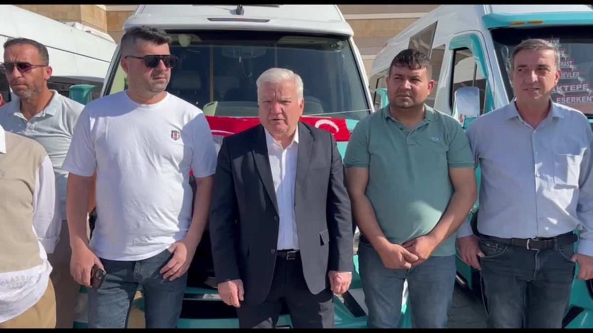 İzmir Minibüsçüler Kontak Kapattı: 'Haksız Cezalara Son Verilsin'