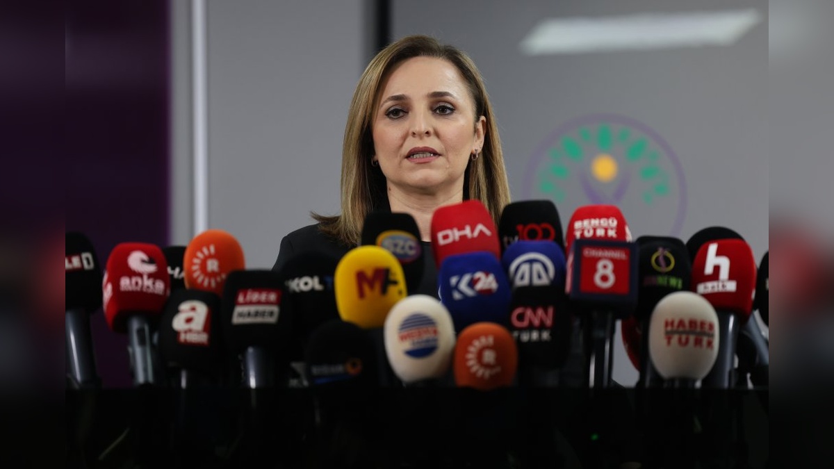 DEM Parti Sözcüsü Doğan: PKK'nın silahlardan vazgeçmesi, Kürt sorununda yeni bir dönemin kapılarını açtı