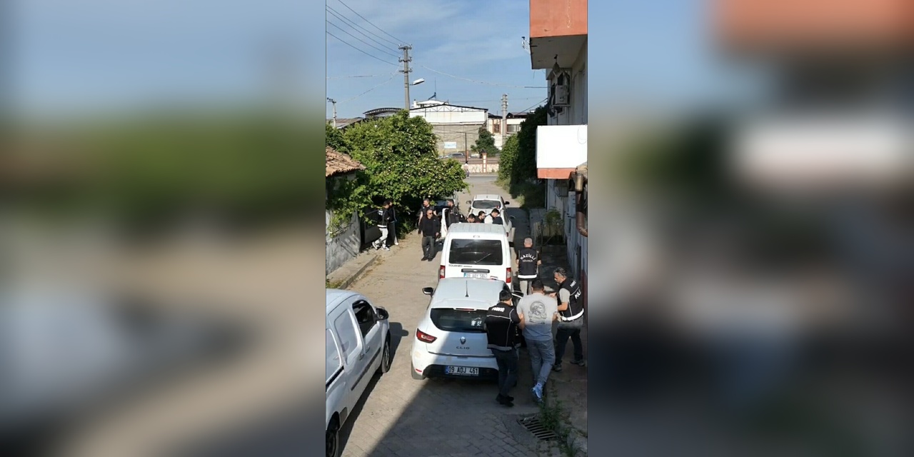 Aydın'da 4 Kişilik Uyuşturucu Ailesi Tutuklandı