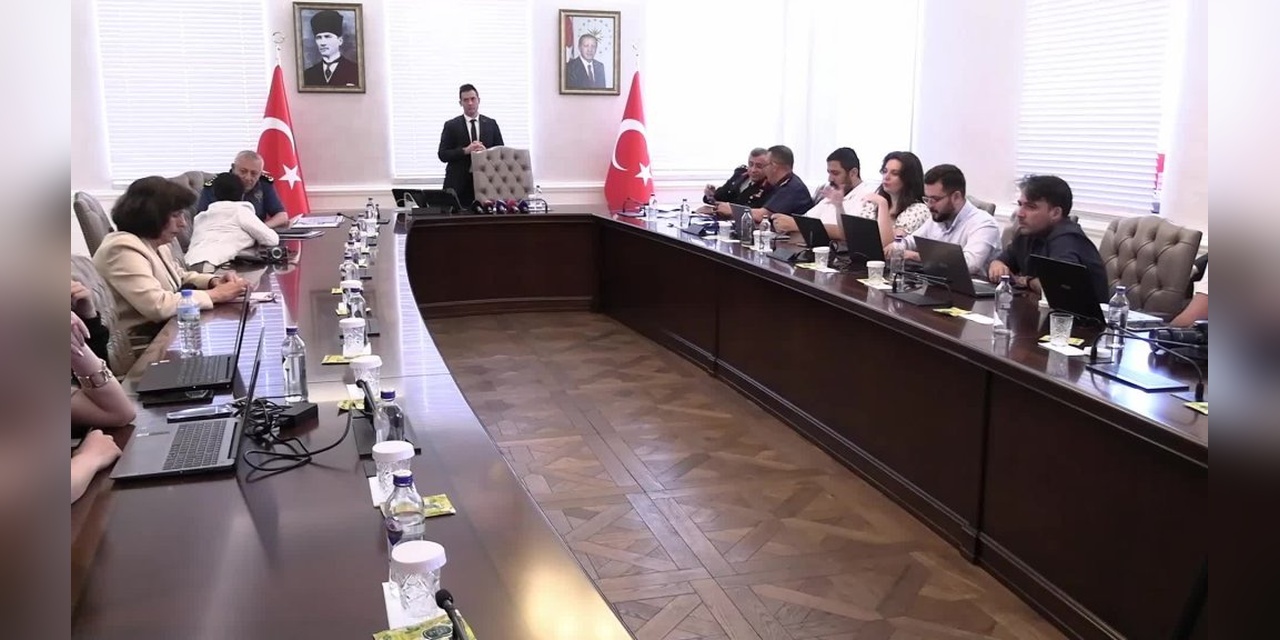 İzmir'de Suçlarda Düşüş, 75 Organize Suç Çetesi Çökertildi
