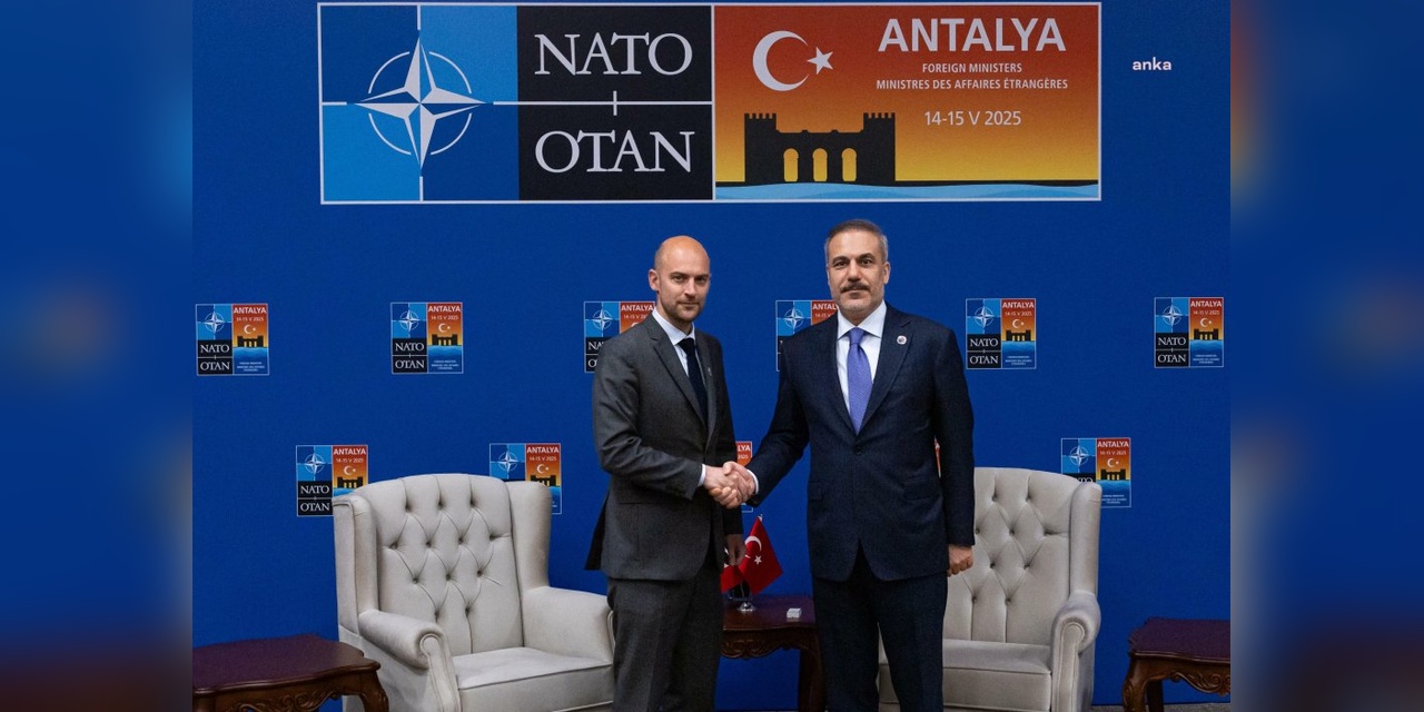 Fidan, Antalya'da Barrot ile görüştü