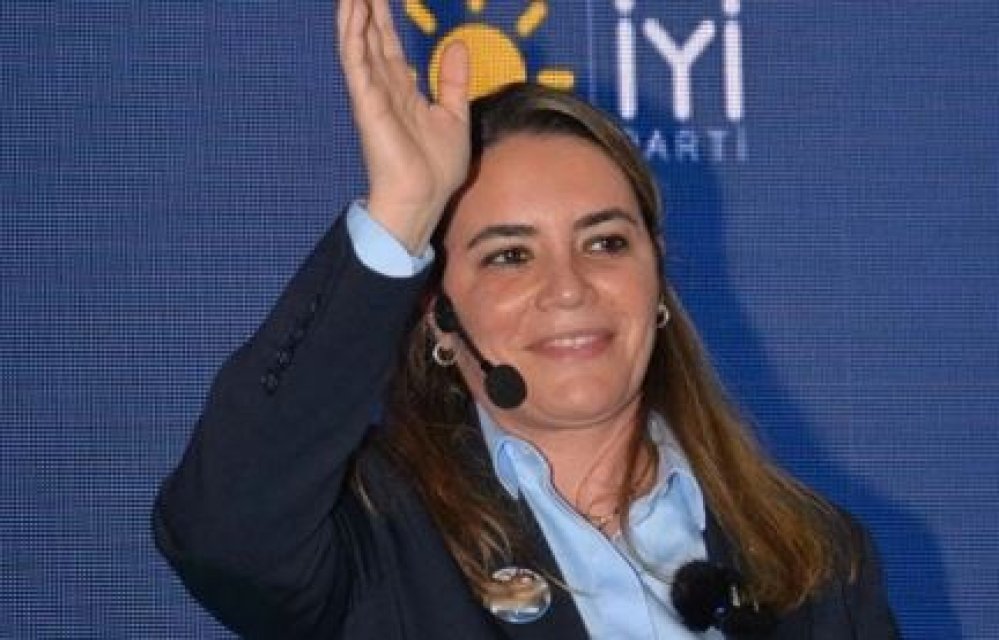İYİ Partili Ayyüce Türkeş'ten Meclis'te ihanet sürecine tokat gibi sözler