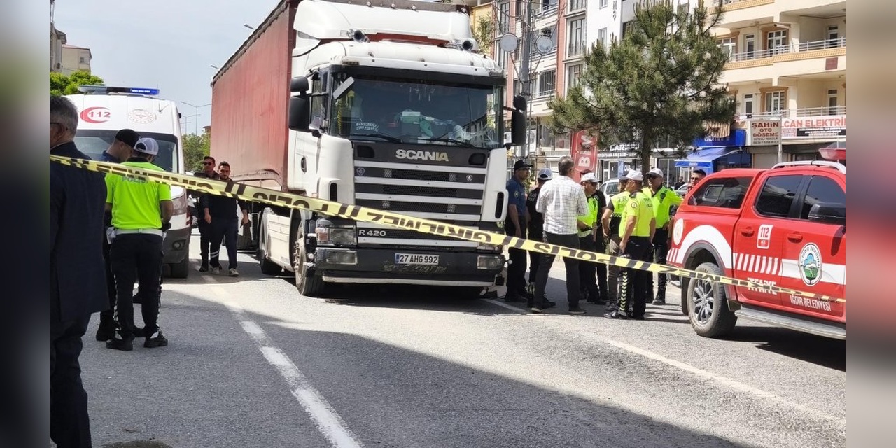 Iğdır'da TIR kazası: Hanımzer Parlak hayatını kaybetti