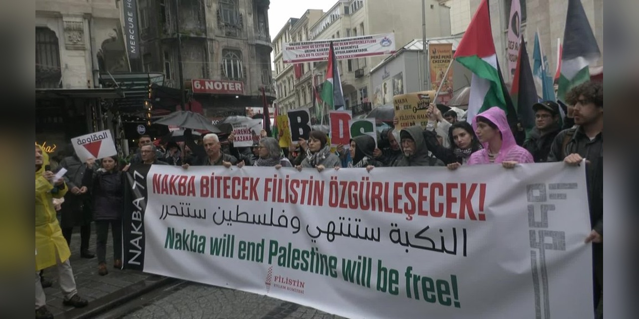 Sirkeci'de Nakba Yürüyüşü: "Nakba Bitecek, Filistin Özgürleşecek"