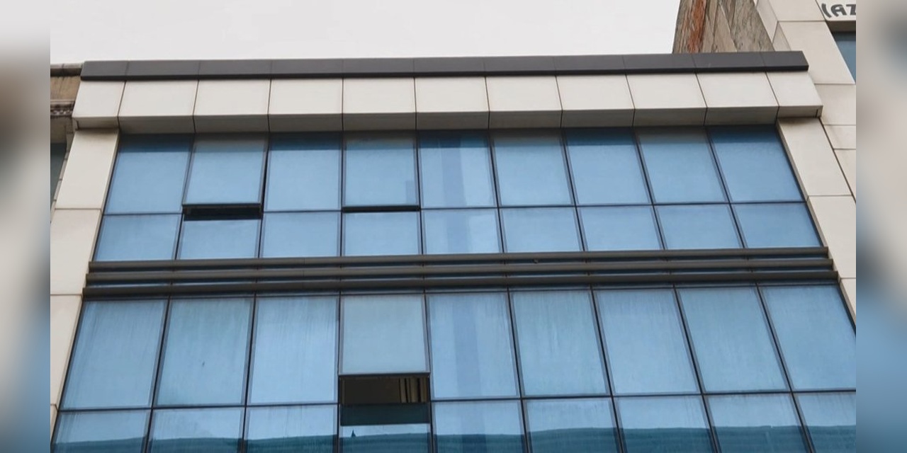 Esenyurt'ta 3 Klinik ve 1 Muayenehane Mühürlendi