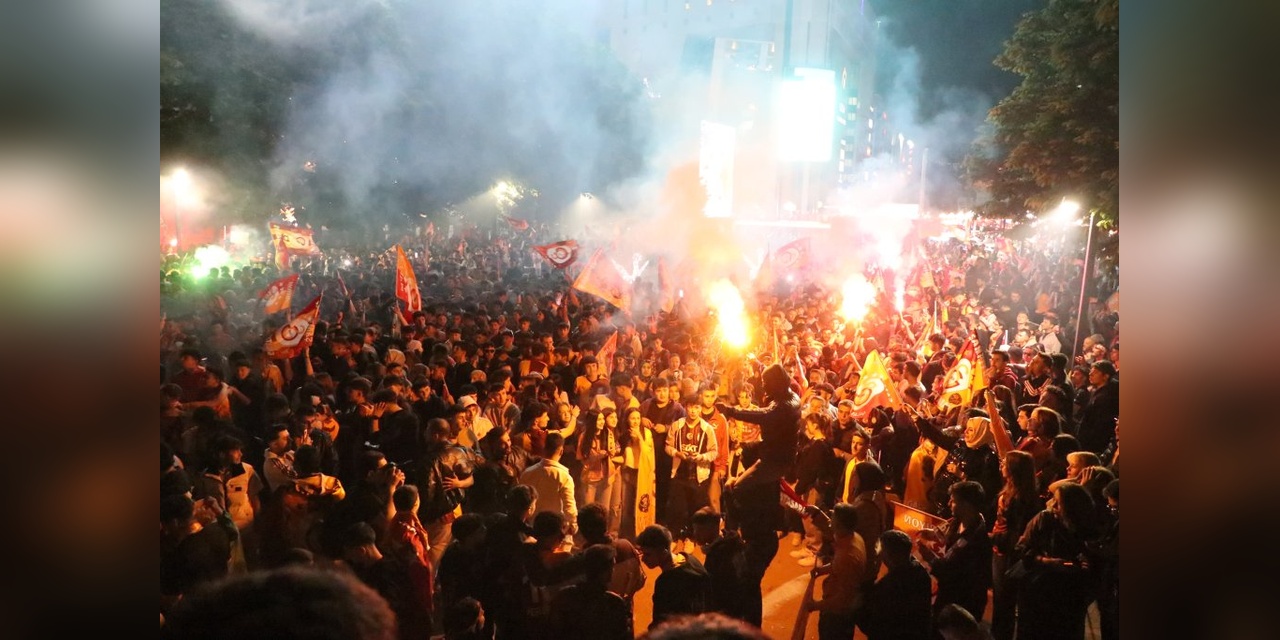 Galatasaray'ın 25'inci Şampiyonluğu Ankara'da Coşkuyla Kutlandı