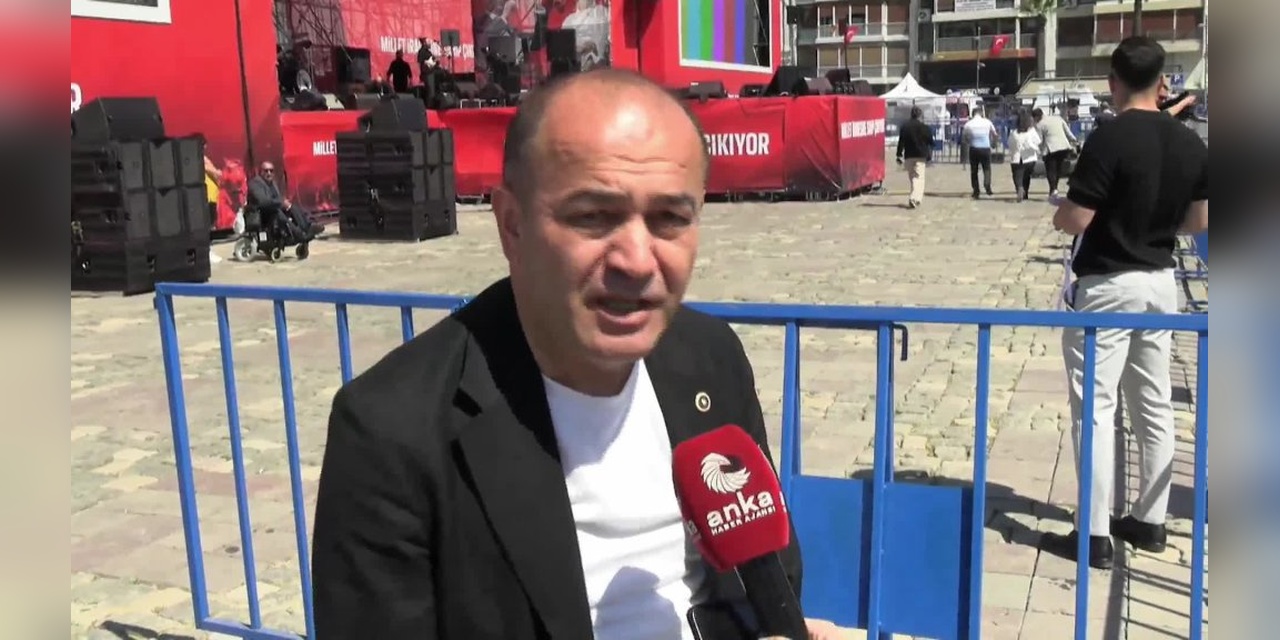İzmir'de CHP mitingi: Silivri'ye destek