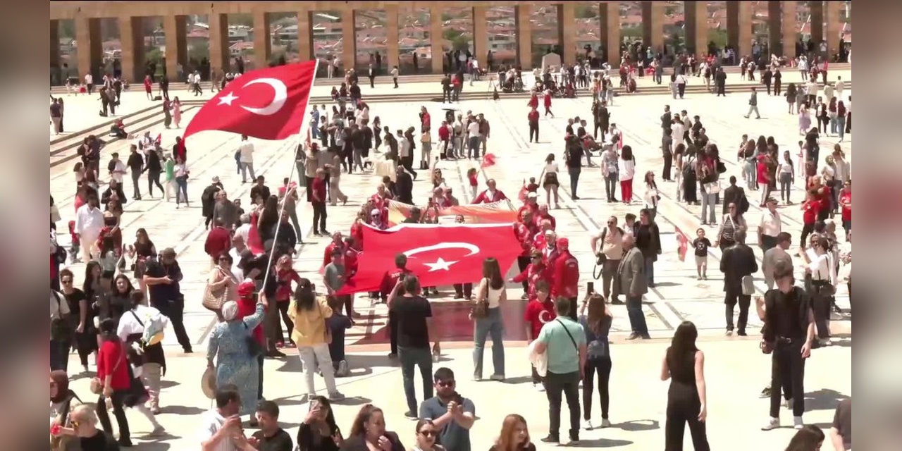 19 Mayıs'ta Anıtkabir'de coşkulu kutlamalar