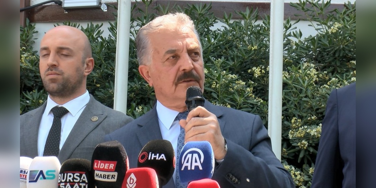 Bursa'da yeni Ülkü Ocakları binası açıldı: Büyükataman, gençliğin güvenli limanı olarak nitelendirdi
