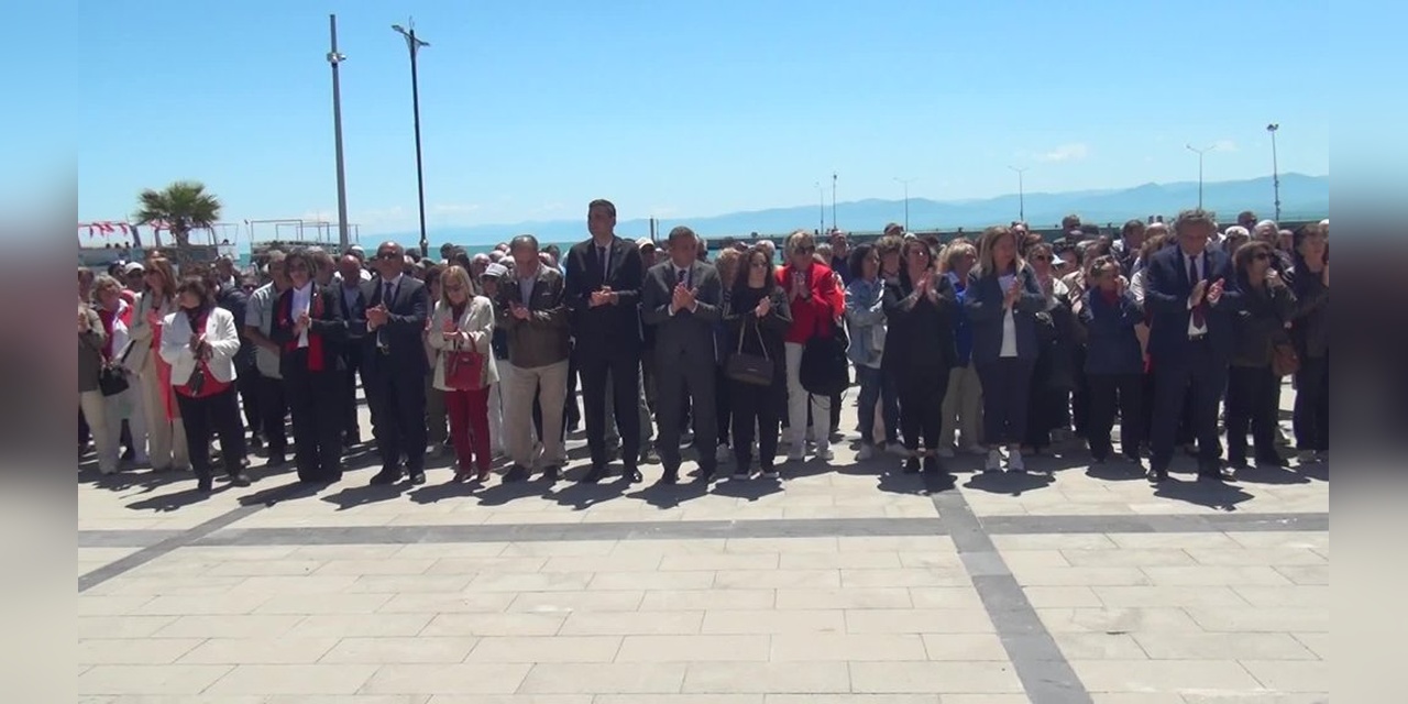 Sinop'ta 19 Mayıs'ta alternatif çelenk töreni: Yönetmelik tartışmaları yeniden gündeme geldi