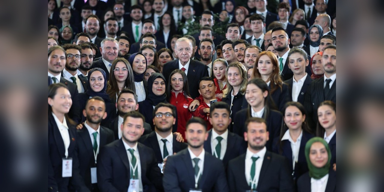 Erdoğan, 19 Mayıs'ta gençlerle ve milli sporcularla buluştu