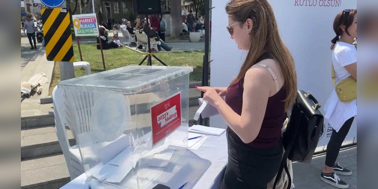 Mudanya, 19 Mayıs'ı coşkuyla kutladı: Gençlerin sesi, geleceğin Türkiye'si için yankılandı