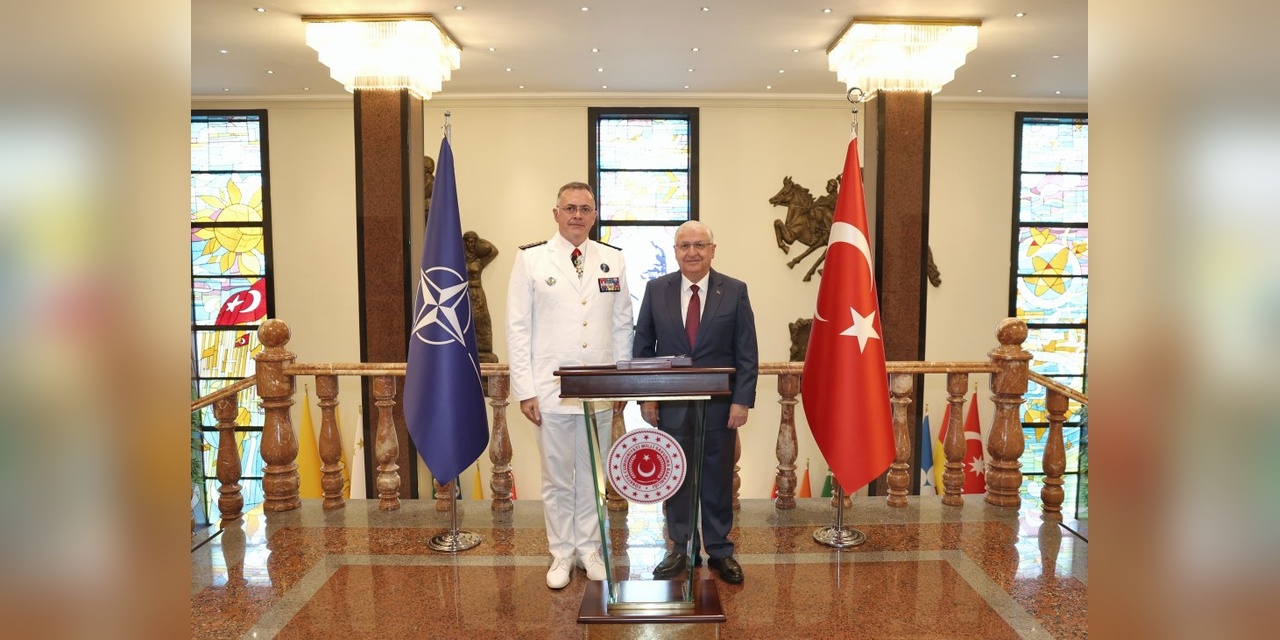 Yaşar Güler, NATO Komutanı Vandier'i kabul etti