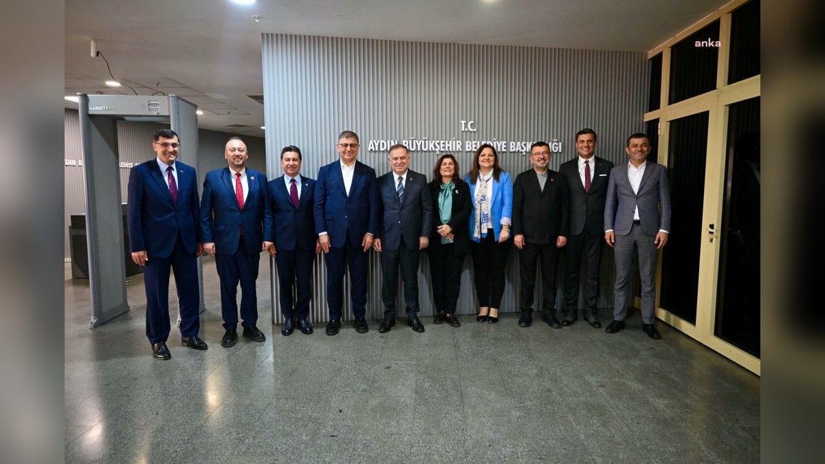 Aydın'da CHP'li belediye başkanları bir araya geldi