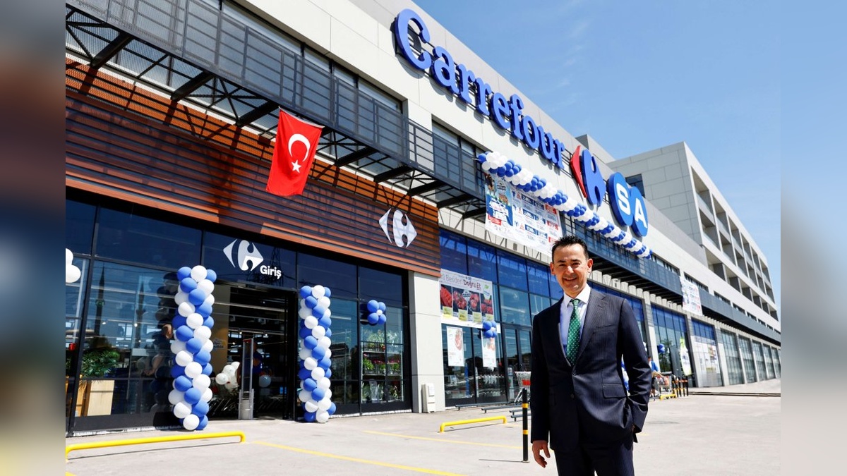 CarrefourSA Bursa'da 32. marketi açtı: Atapark'ta yeni hiper market hizmette