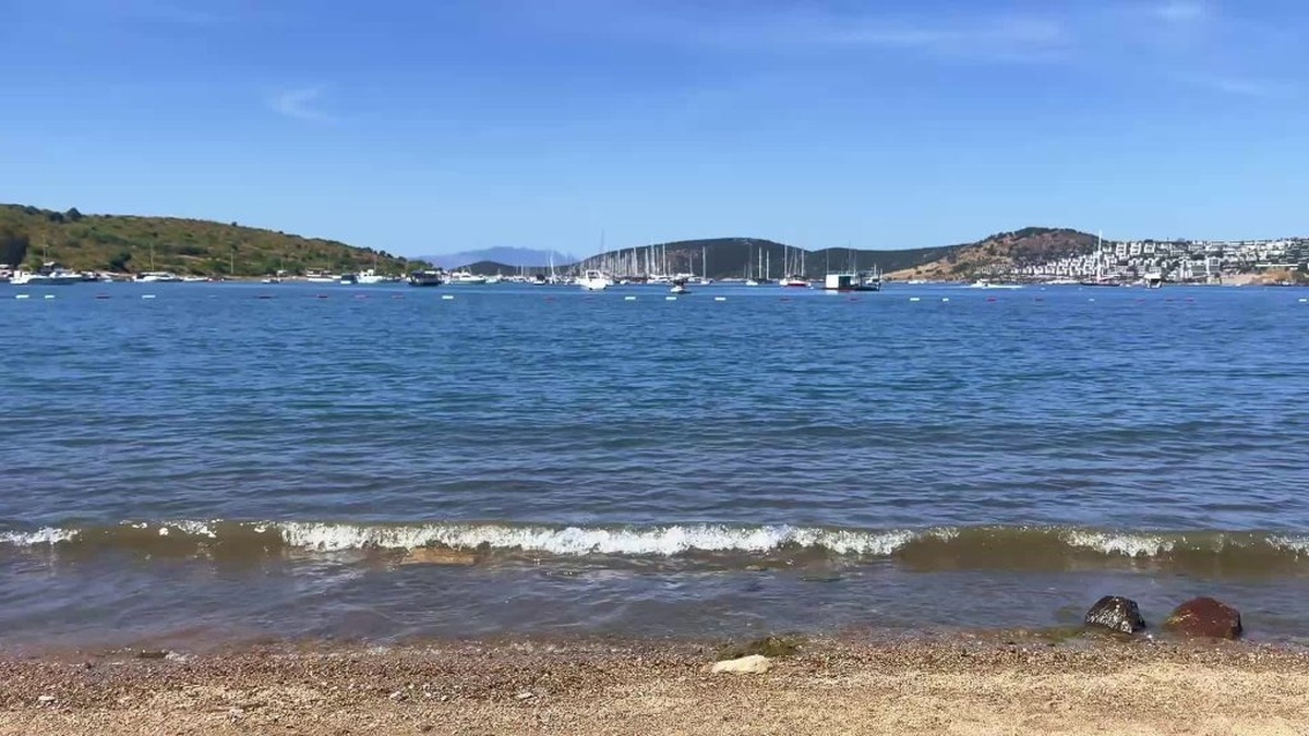 Bodrum'da deniz temizliği: 43 kg atık çıkarıldı
