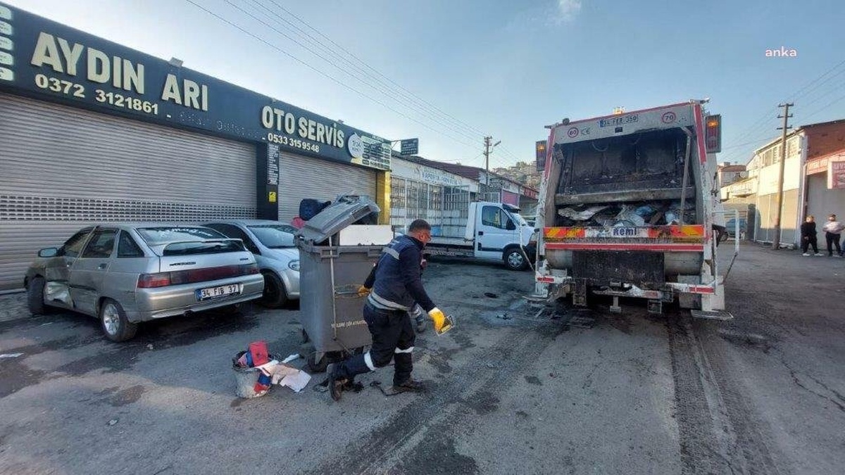 Ereğli'de hurda araçlar ve molozlar temizleniyor
