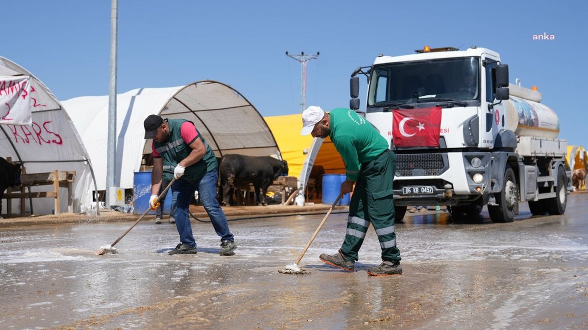 Keçiören'de kurban pazarında hijyen seferberliği