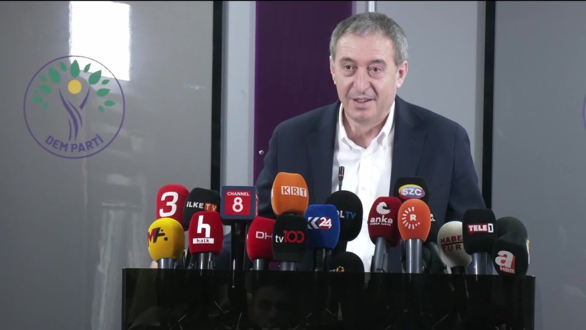 Bakırhan: 'Türkiye, iki yol ayrımında; kaos veya barış'
