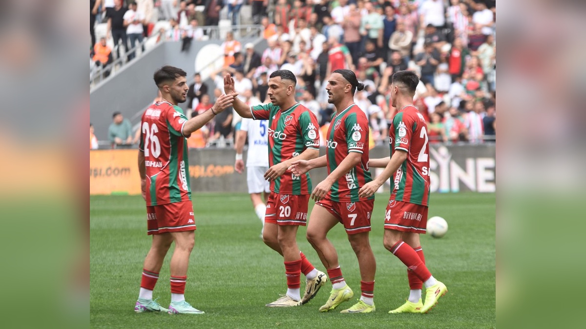 Karşıyaka'da Play-Off hüsranı: 15 futbolcunun sözleşmesi bitti