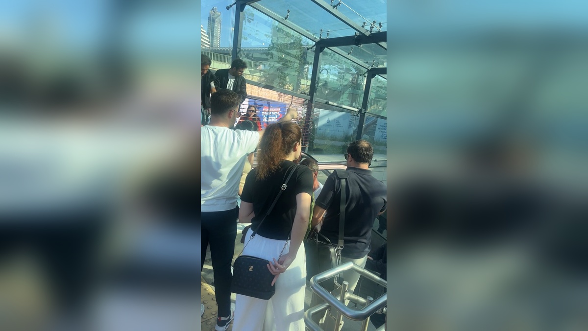 Kadıköy Ünalan Metro İstasyonu'nda yürüyen merdiven arızası: Vatandaşlar panik yaşadı