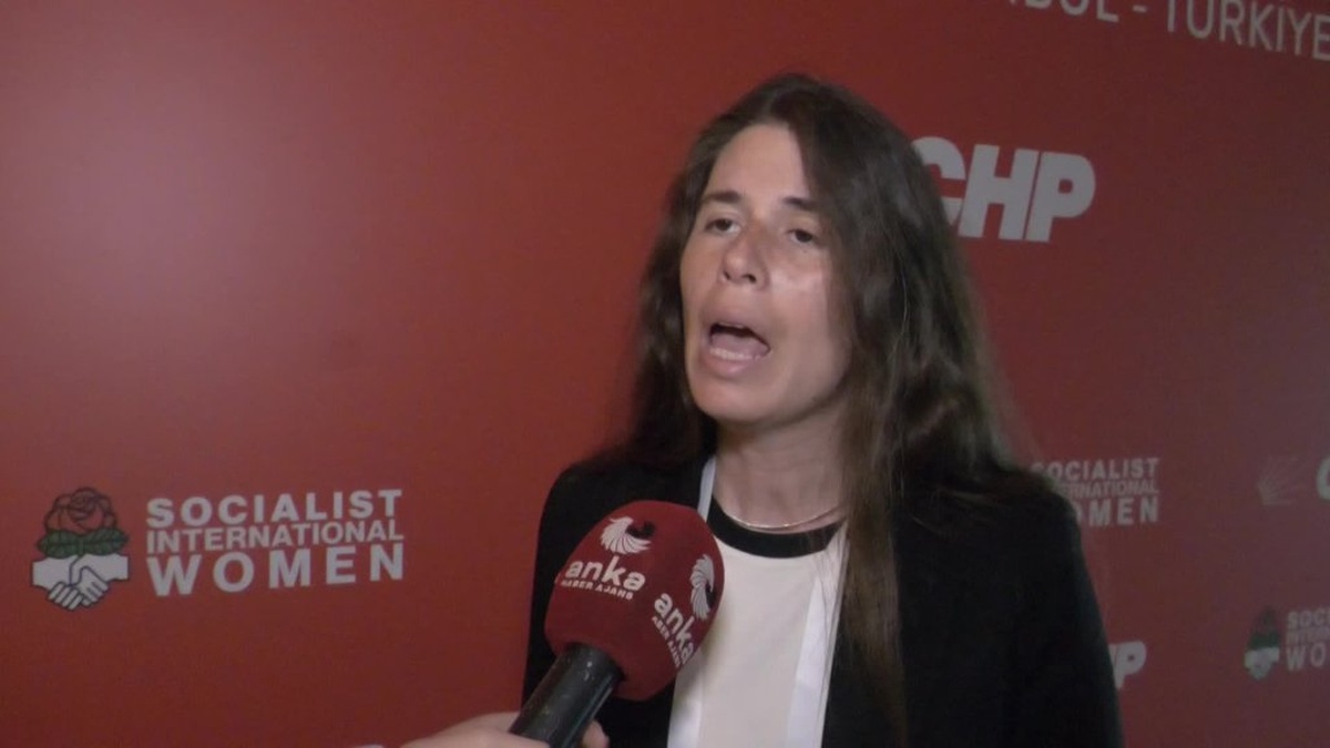 Çeşme Belediye Başkanı Denizli: Kadın dayanışması, toplumun sorunlarına çözüm