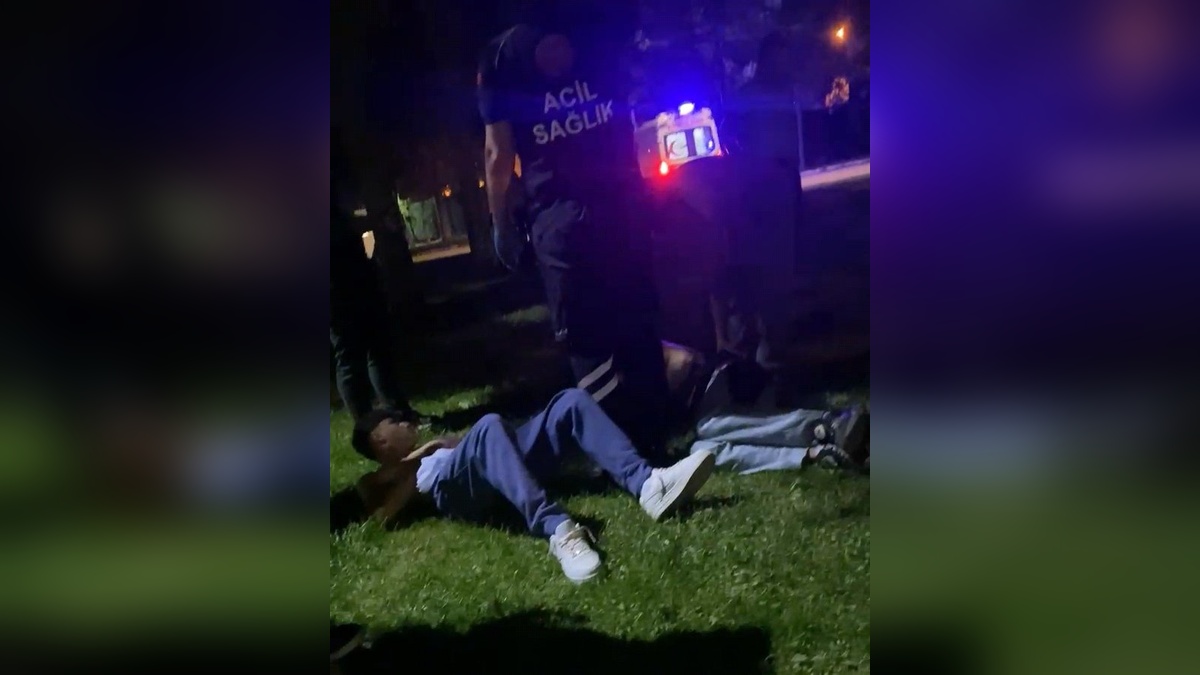 İnegöl'de lazer ışığı tacizi: 2 genç bıçaklandı