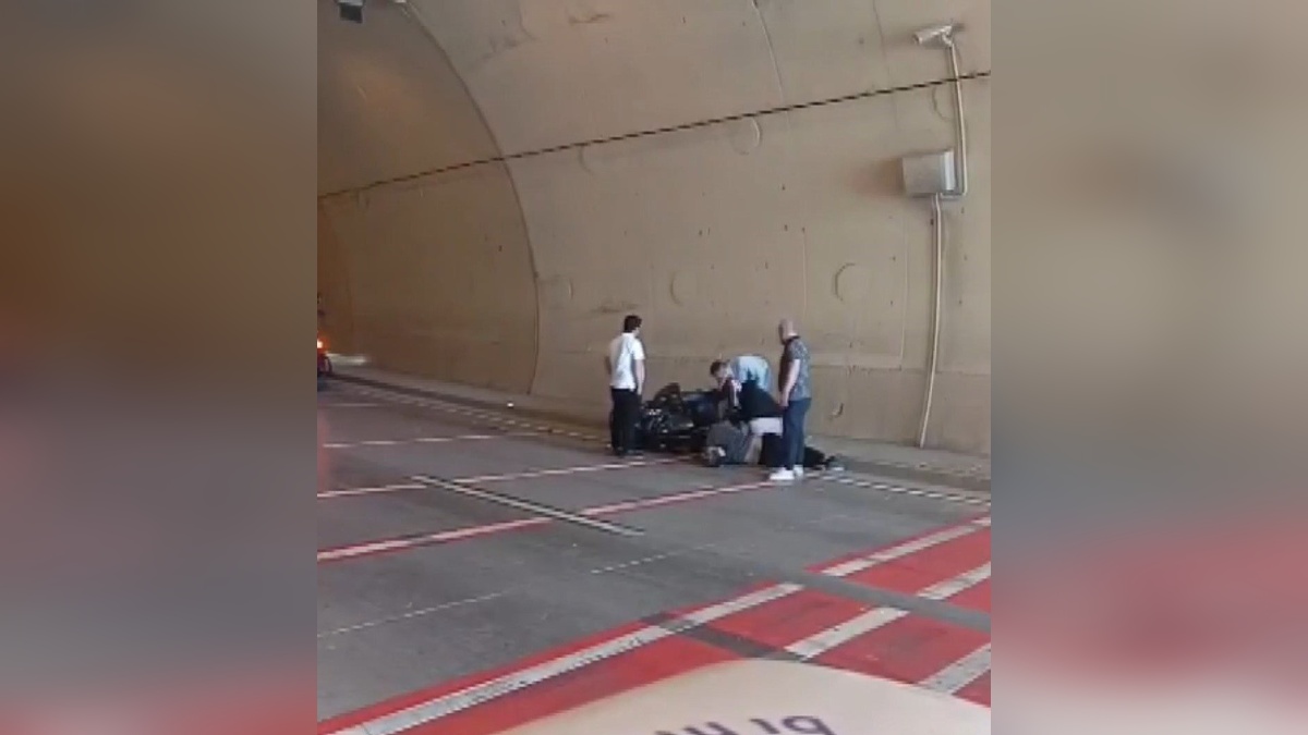 Kasımpaşa-Hasköy Tüneli'nde kaza: Motosiklet sürücüsü yaralandı