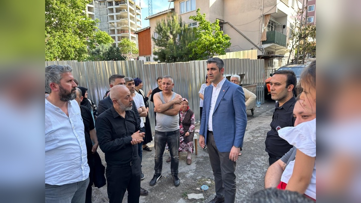 Kartal'da yangın: Belediye Başkanı Yüksel, mağdur aileyi ziyaret etti