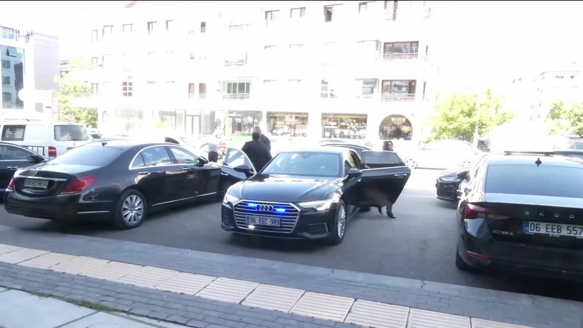 DEM Partisi heyeti, Davutoğlu'nu ziyaret etti