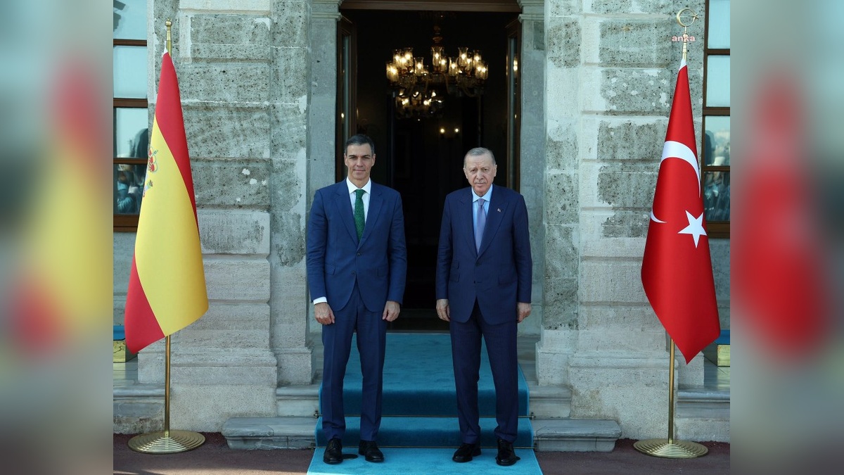 Erdoğan, Sanchez'i kabul etti