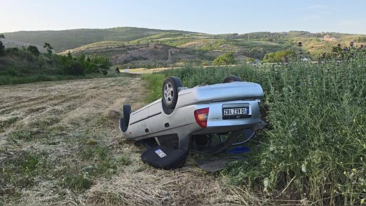 İnegöl'de şarampole yuvarlanan otomobilde 5 yaralı