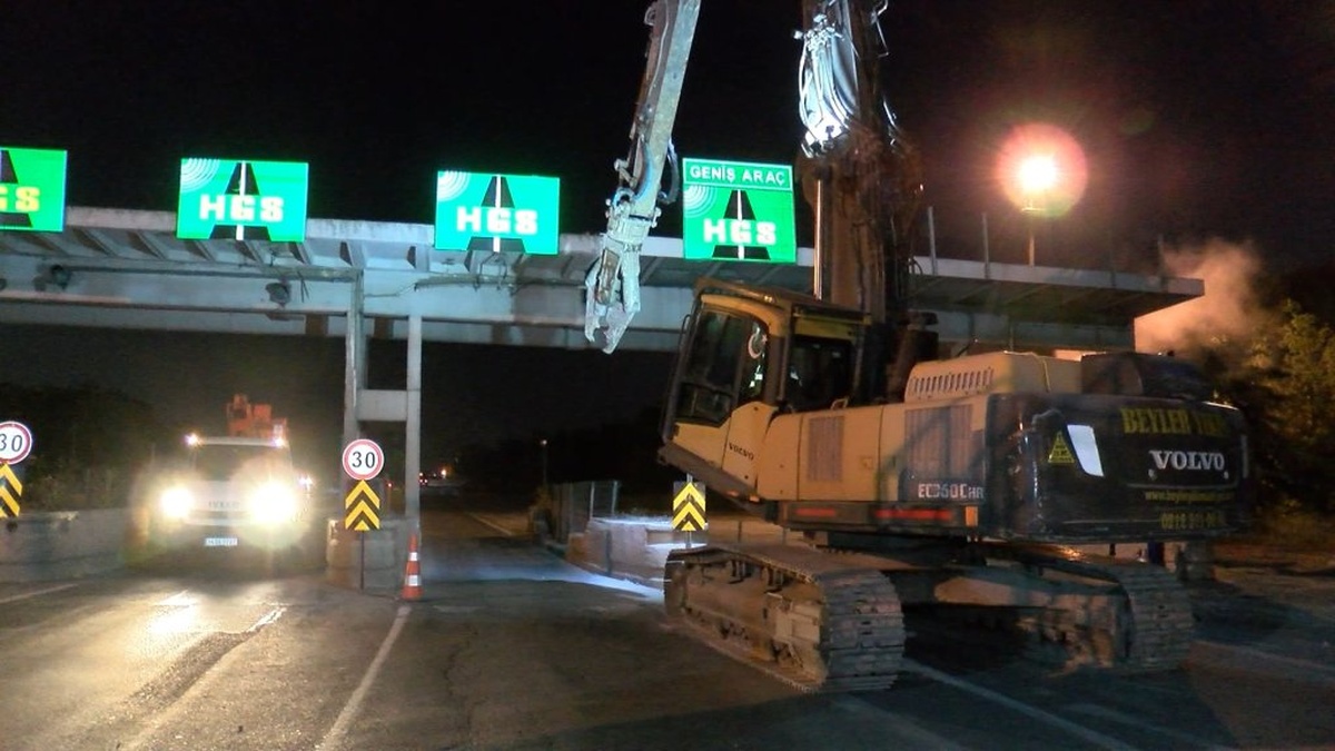 Avcılar gişeleri 6 gün trafiğe kapalı