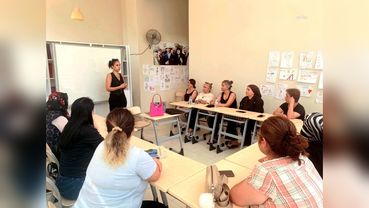 Çiğli'de anneler için ergenlik ve öz denetim semineri